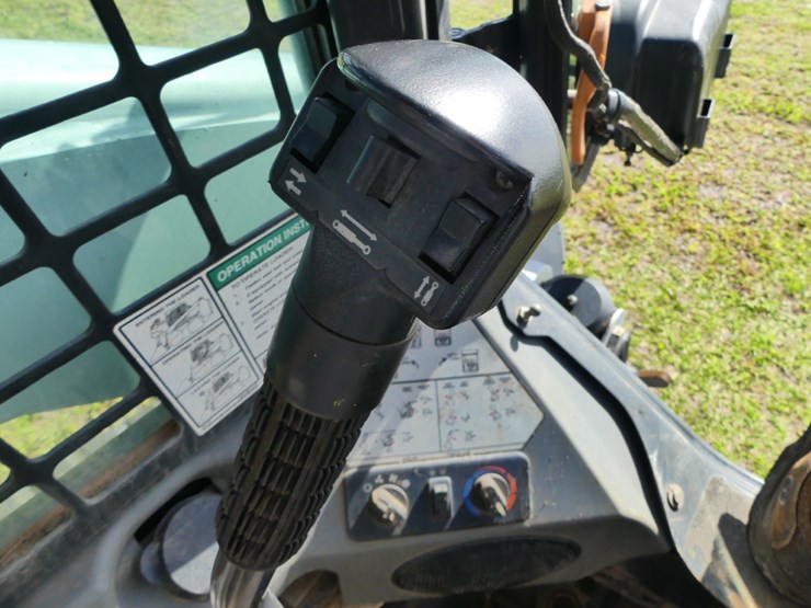 2021-bobcat-t770-image-14