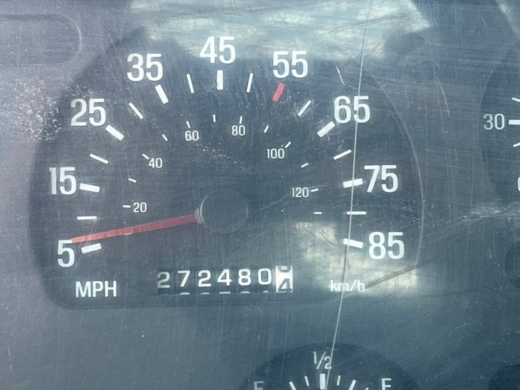 2002-sterling-lt9500-image-17