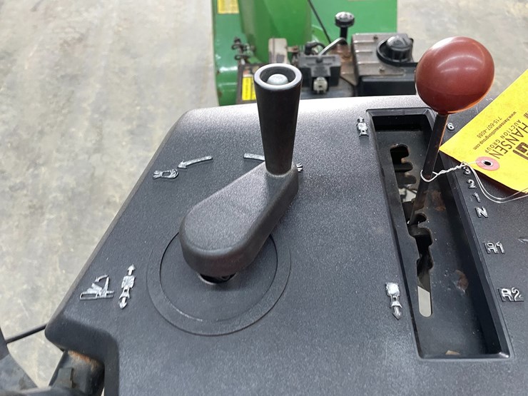 #3968-•-john-deere-trs24-snowblower-image-15