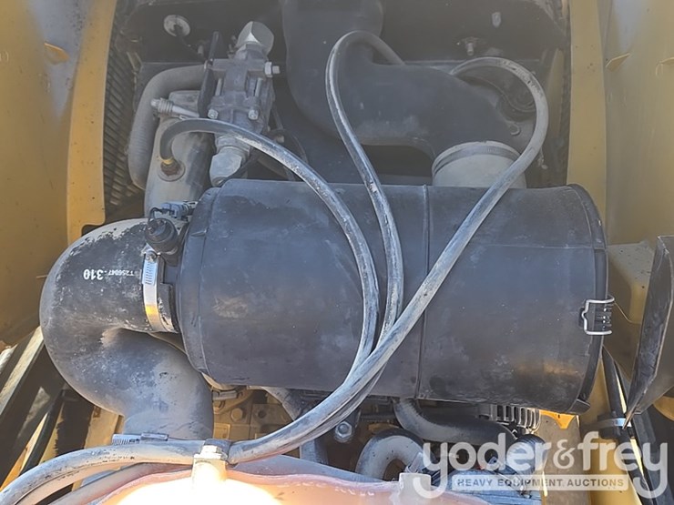 2010-deere-310sj-image-65