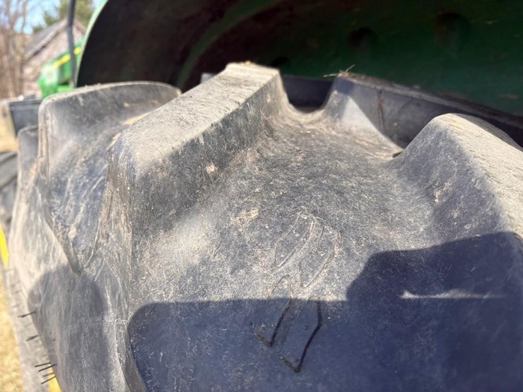 2022-john-deere-5100m-image-10