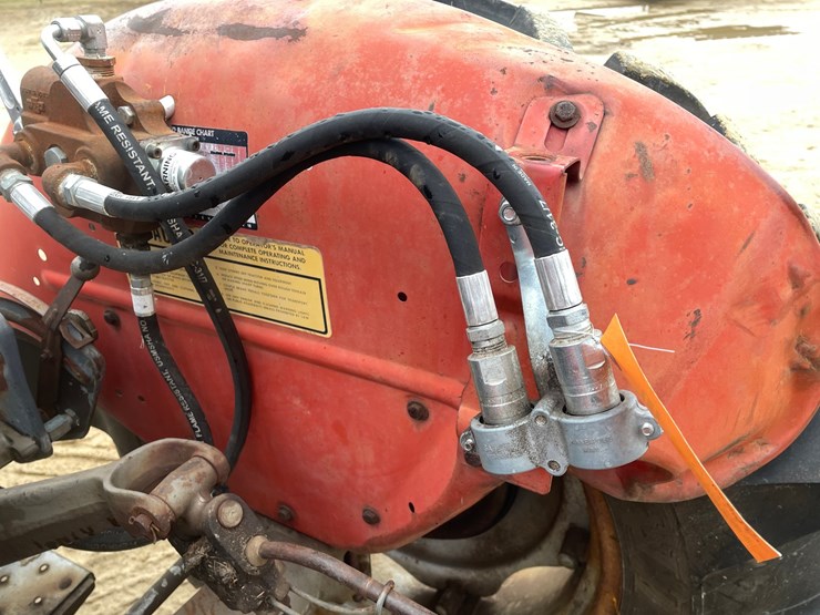 massey-ferguson-230-image-32