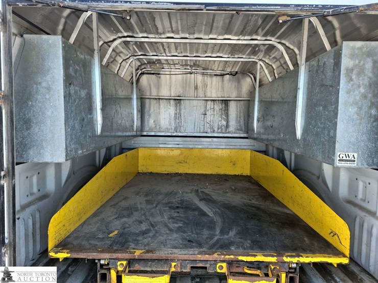 2017-ford-6.5-ft-image-26