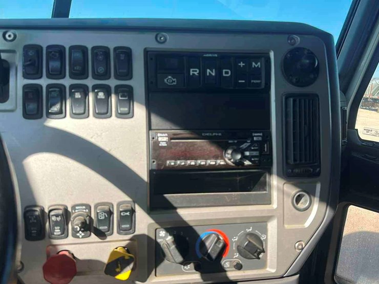 2018-mack-cxu-(pinnacle)-image-11