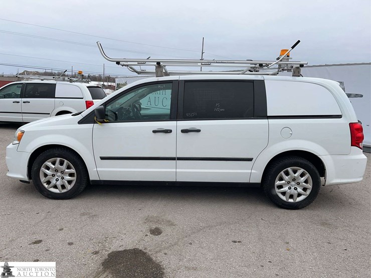 2015-ram-c/v-image-8