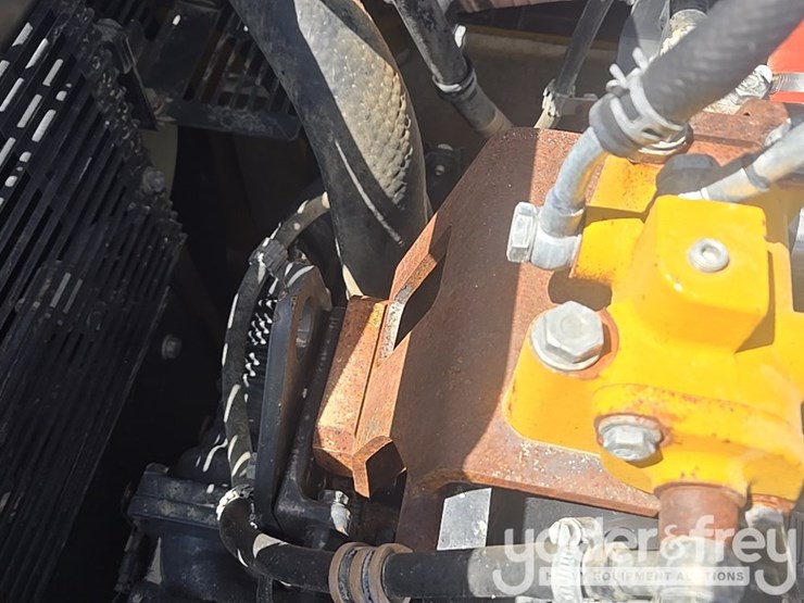 2015-komatsu-pc490-lc-11-image-112