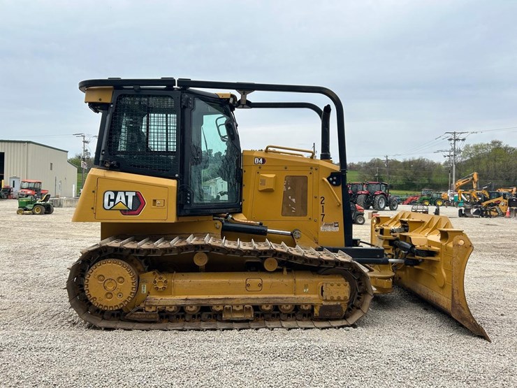2021-caterpillar-d4-image-5