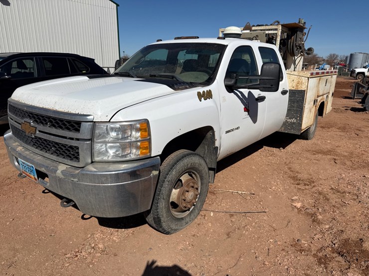 2012-chevrolet-silverado-3500hd-image-1