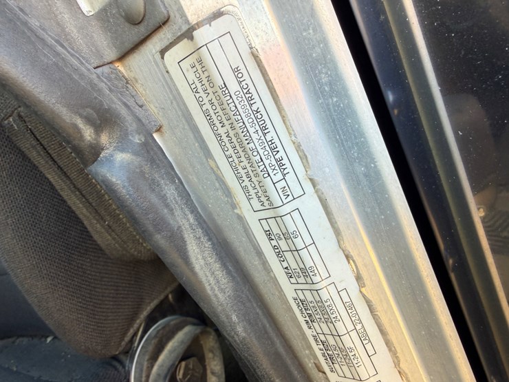 2005-peterbilt-379-image-12