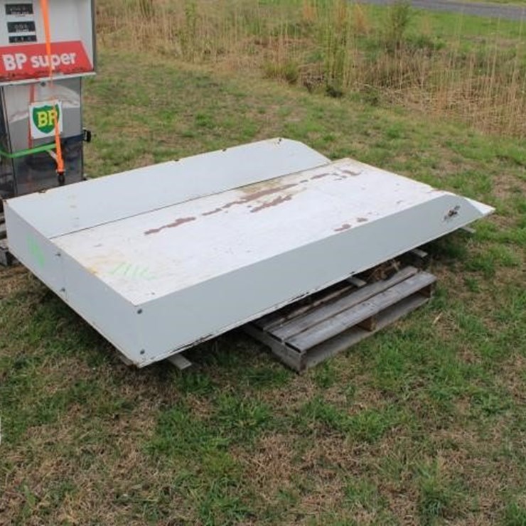 #1116 BED RAT ROLL OUT TRUCK BED 8 X 47