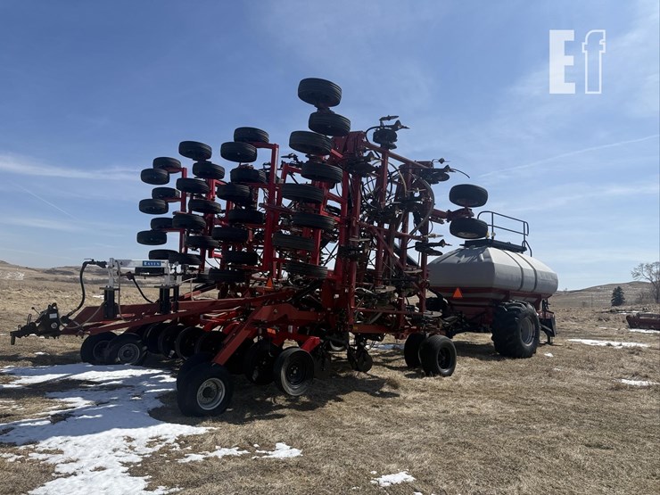 2011-case-ih-3430-image-3