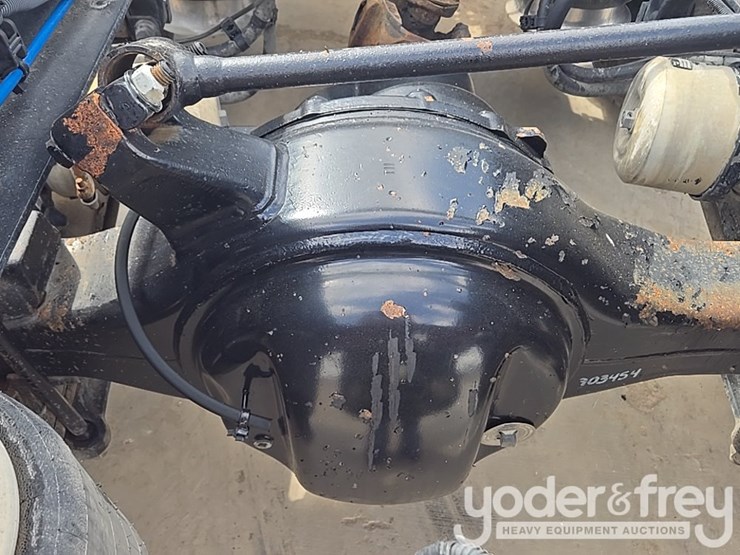 2012-freightliner-cascadia-125-image-40