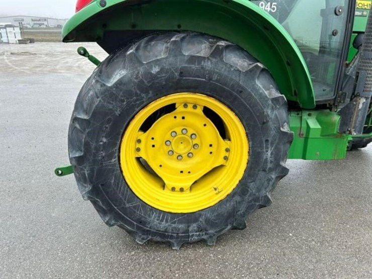 2016-john-deere-5085e-image-54