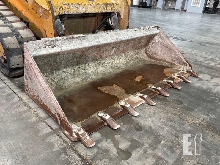 2023-caterpillar-259d3-image-11