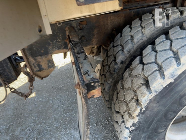 2005-kenworth-t800-image-10