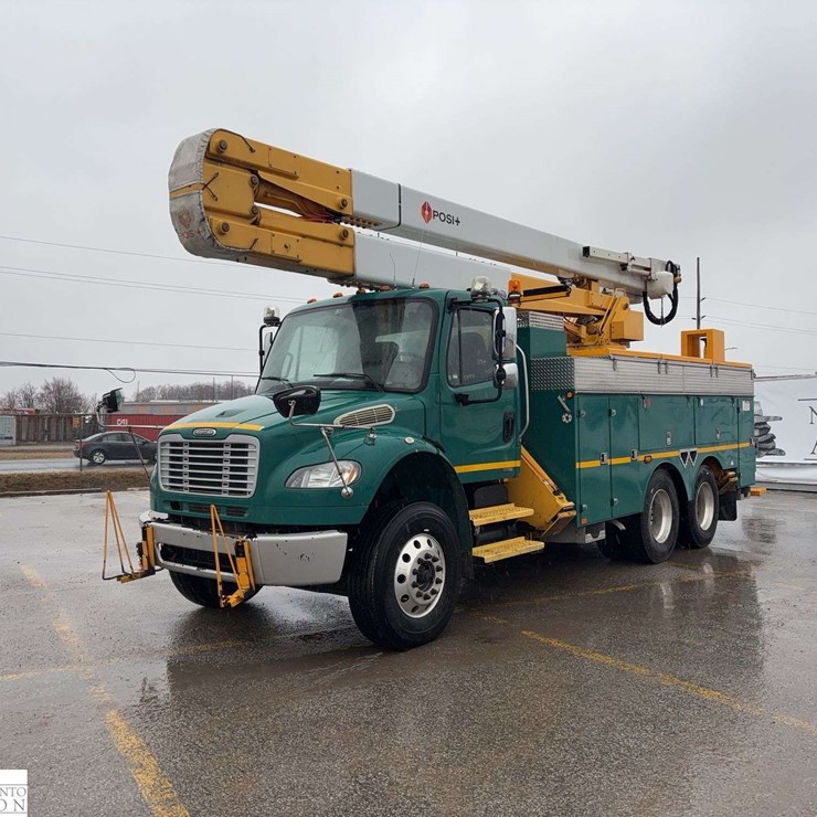 2011 FREIGHTLINER M2 106