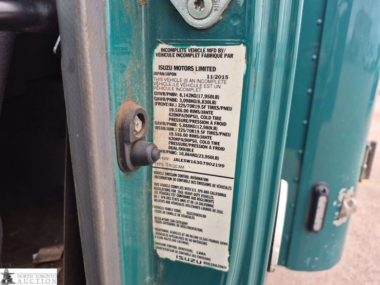 2016-isuzu-nqr-image-9