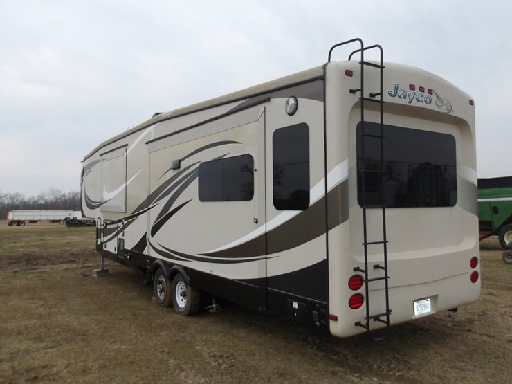 #7364-•-2015-jayco-pinnacle-fifth-wheel-camper-image-9