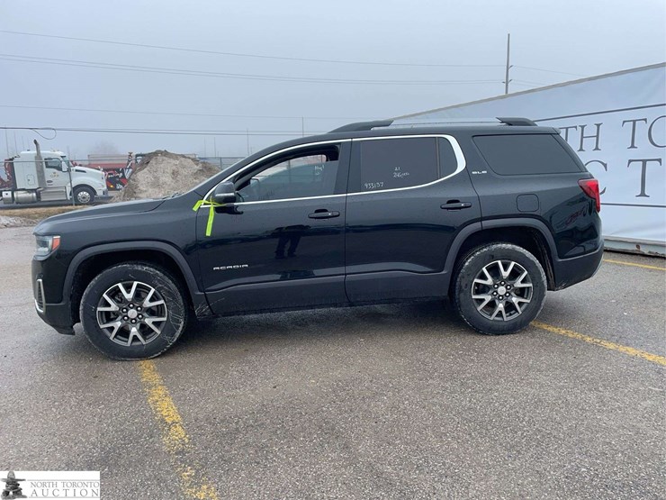 2021-gmc-acadia-image-8