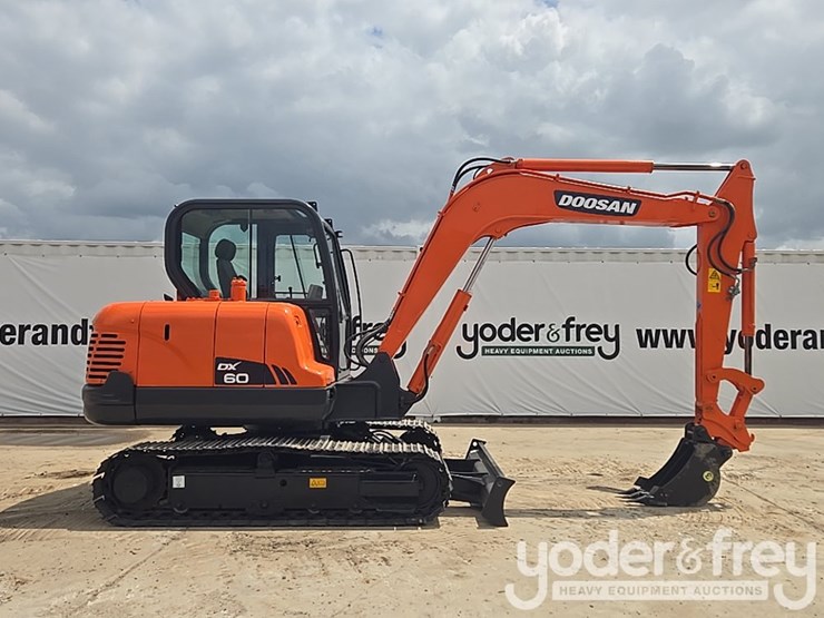 2020-doosan-dx60e-9cn-image-6