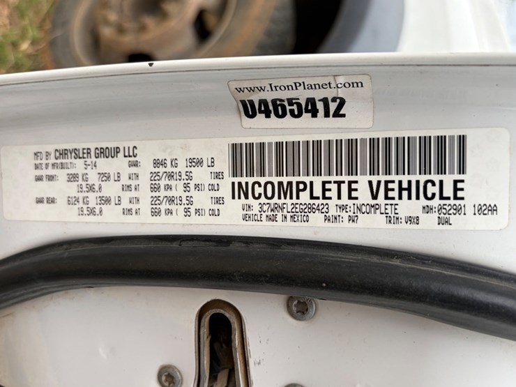 2014-dodge-ram-5500-image-23