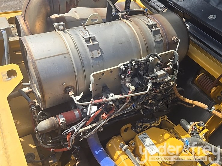 2017-caterpillar-336fl-image-50