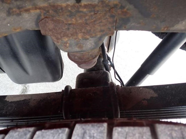 2022-chevrolet-2500hd-image-65