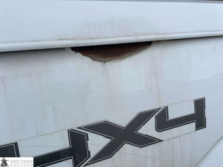 2014-ford-f150-image-30