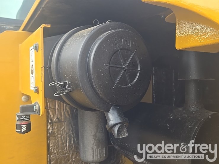 2018-caterpillar-305.5-image-56