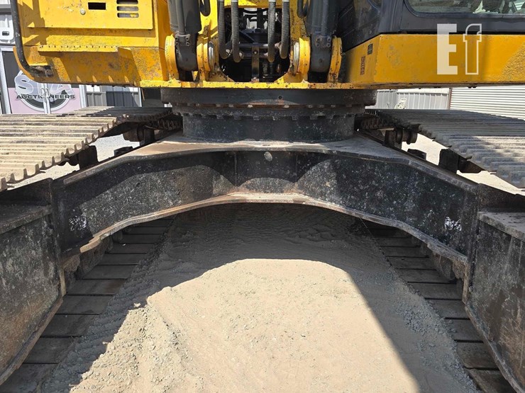 2018-deere-350g-lc-image-25