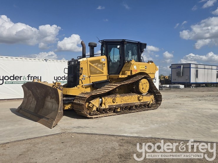 2019-caterpillar-d6-lgp-image-1