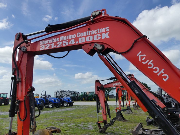 2022-kubota-kx040-4-image-8