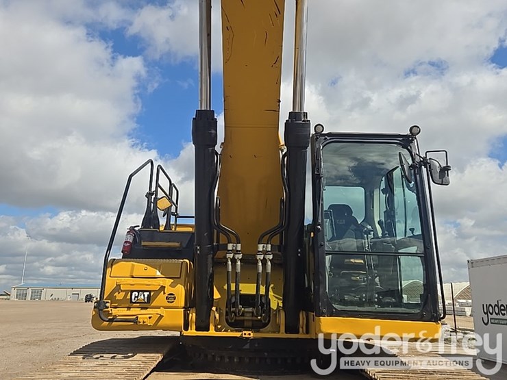 2019-caterpillar-336-image-28