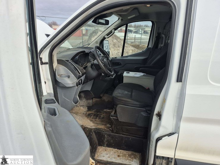 2017-ford-transit-image-11