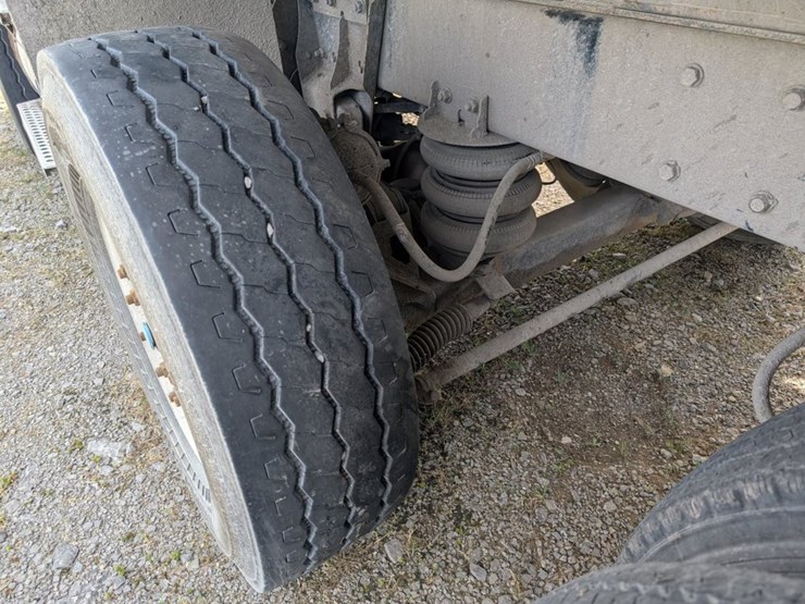 2015-kenworth-t880-image-11