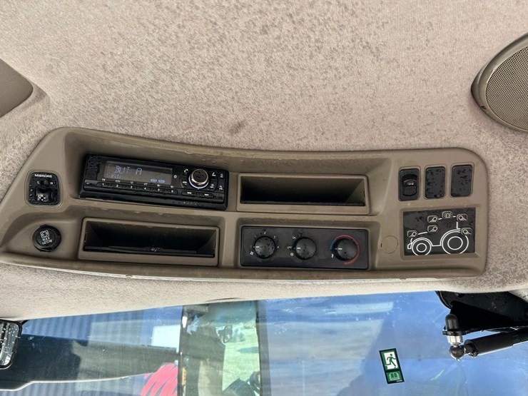 2022-case-ih-maxxum-115-image-28