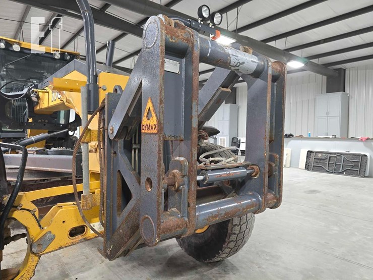 2012-deere-770g-image-14