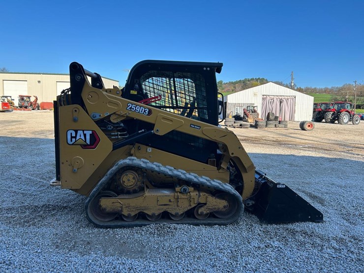 2023-caterpillar-259d3-image-5