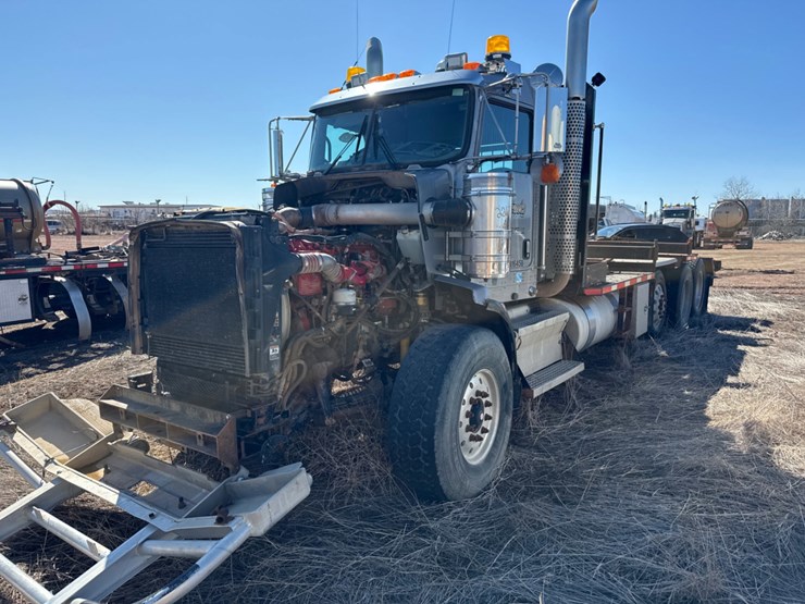 2009-kenworth-t800-image-1