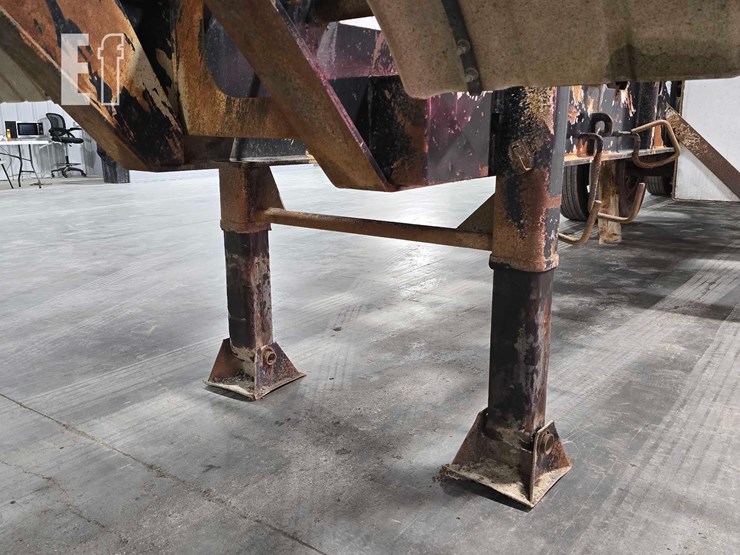 2002-environmental-service-products-46-ft-tandem-axle-image-15