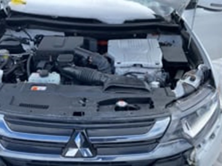 2018-mitsubishi-outlander-image-32