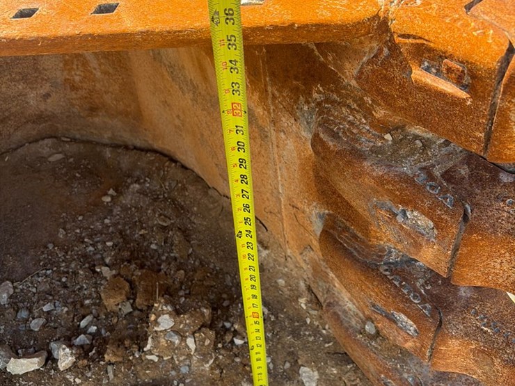 2022-volvo-ec300el-image-27