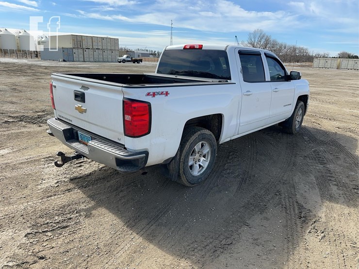 2015-chevrolet-silverado-1500-image-4