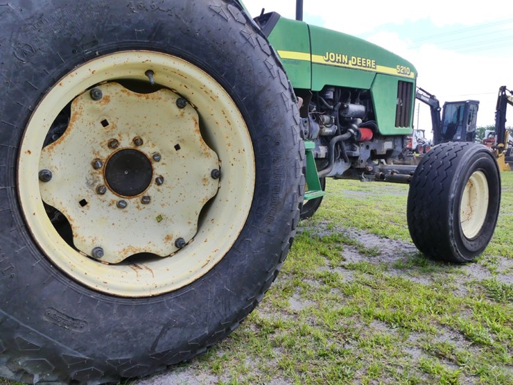 john-deere-5210-image-6