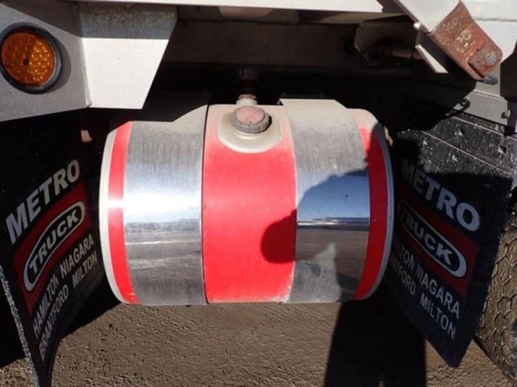 2013-kenworth-t800-image-50