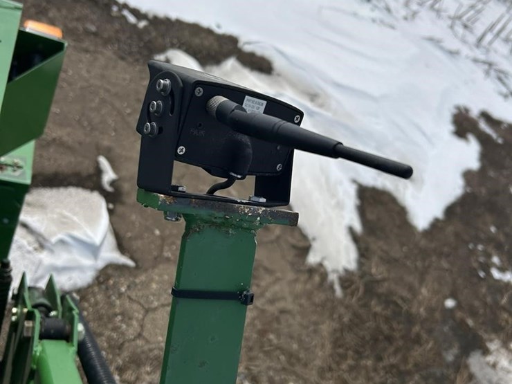 2001-john-deere-567-image-42