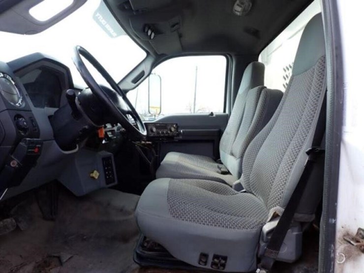 2012-ford-f750-xlt-image-21