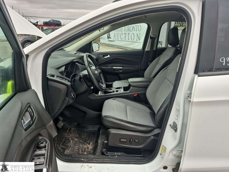 2018-ford-escape-image-11