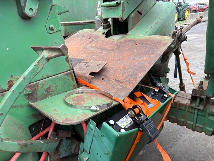 john-deere-4010-image-18