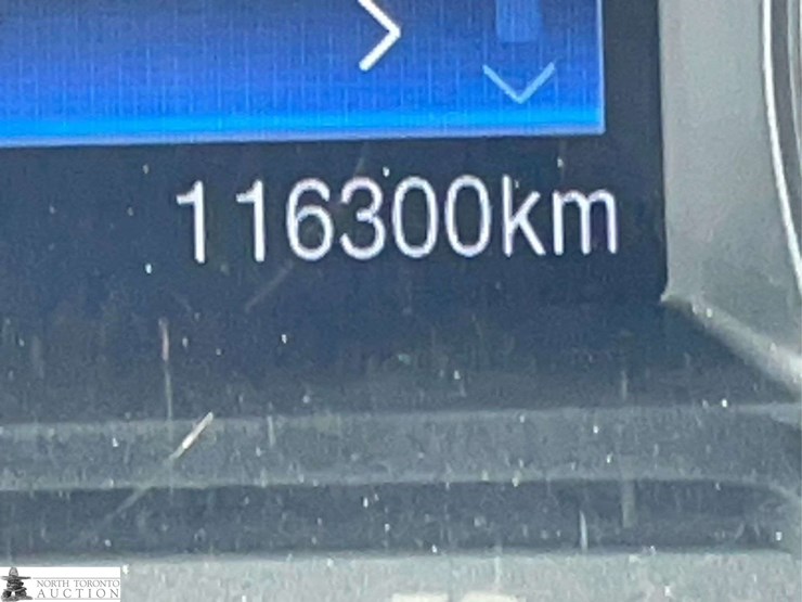 2019-ford-explorer-image-17